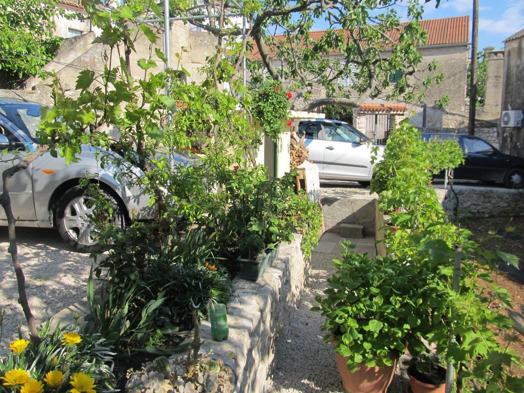 Hotel Petrcane